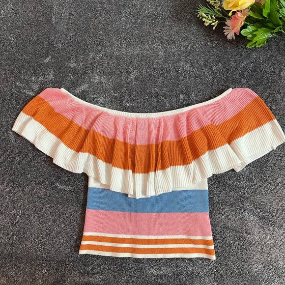 Off shoulder Ruffle trim Knit top, Small,Forever21 - Picture 2 of 5